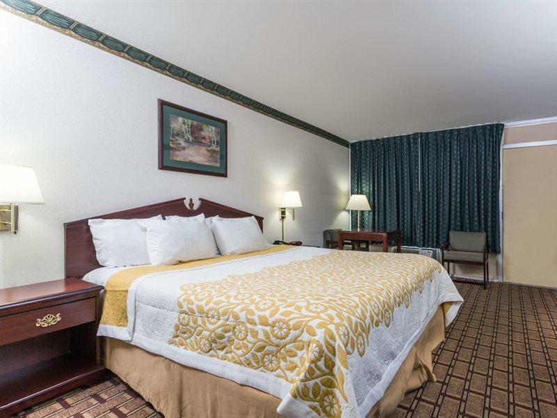 Days Inn By Wyndham Діксон Екстер'єр фото